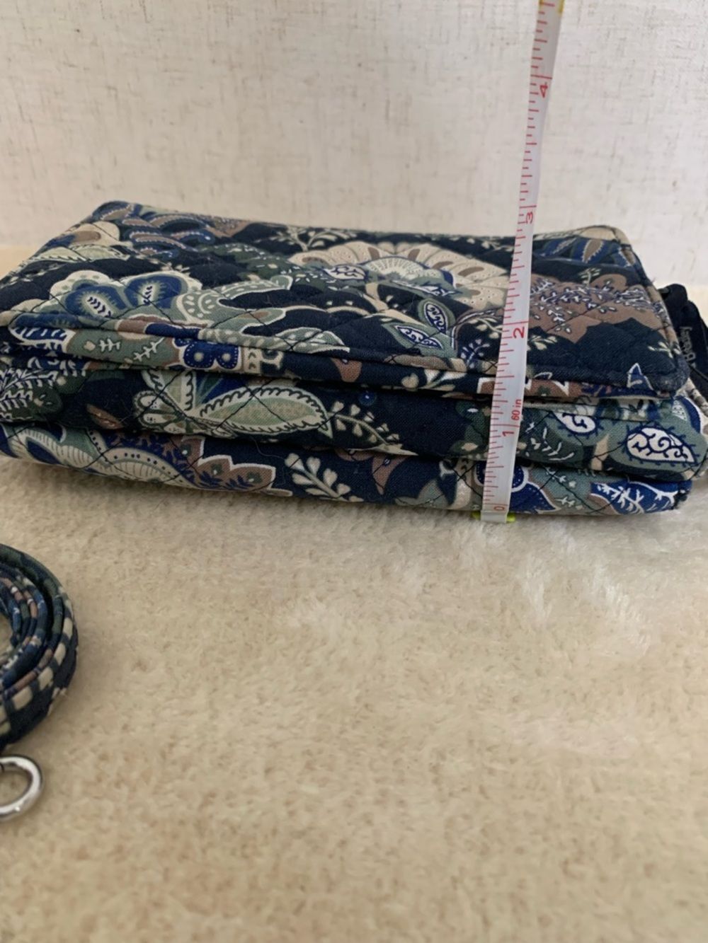 Vera Bradley Java Paisley Quilted Crossbody Wallet Navy Floral RFID Protection - Picture 8 of 10